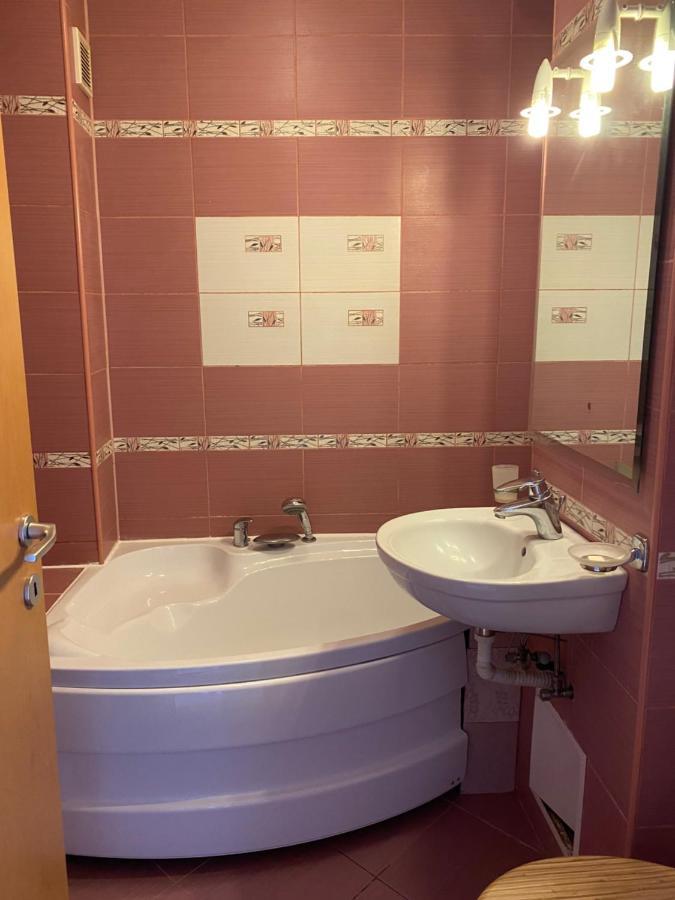 Apartament Sendy Apartman 2 Sfântu-Gheorghe Zewnętrze zdjęcie